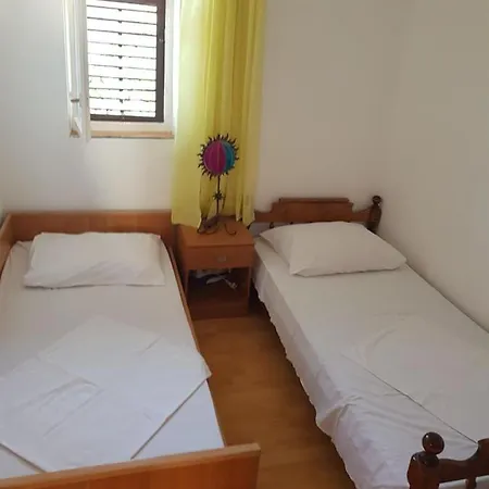 Apartments Zoran Rogoznica (Sibenik-Knin)